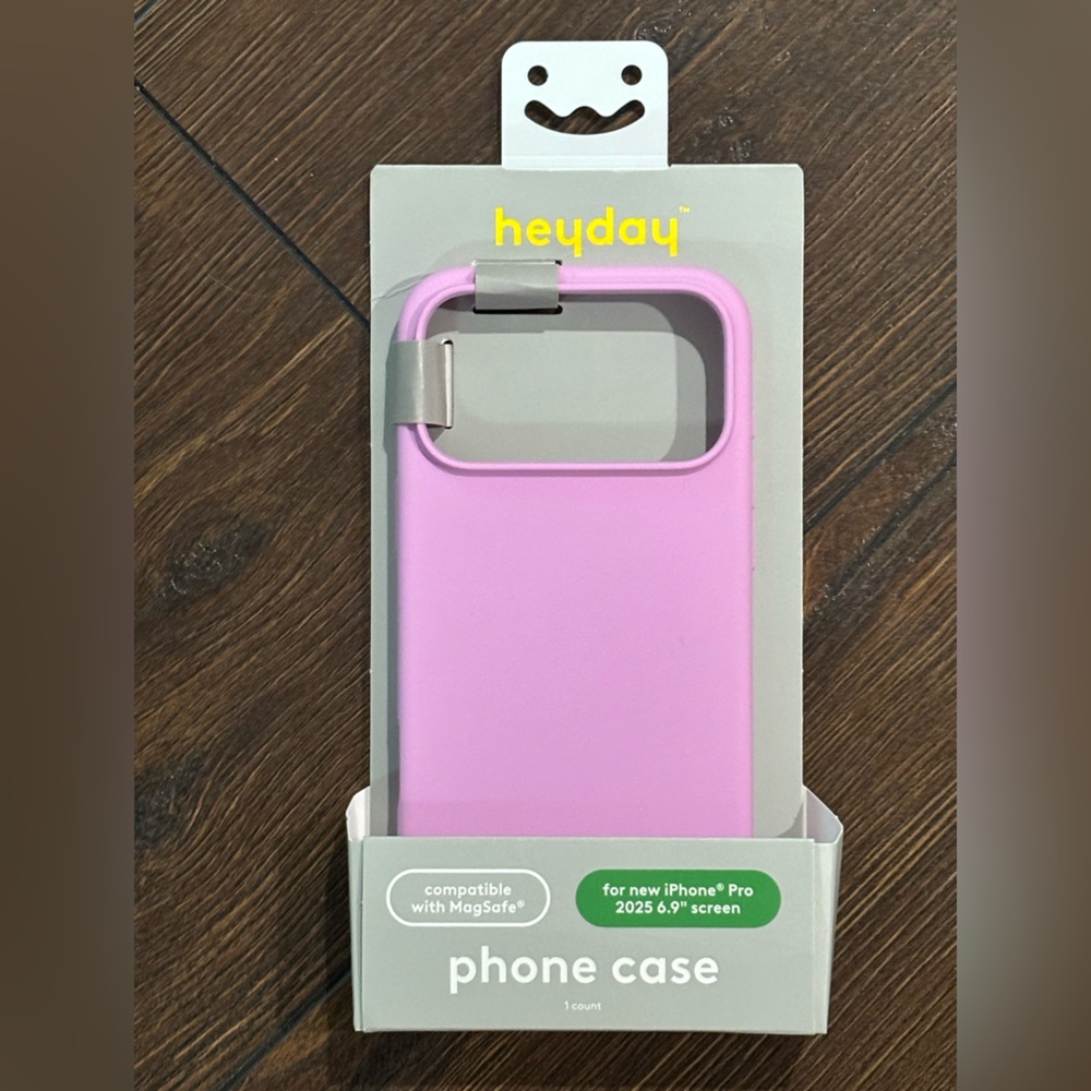 heyday Phone Case for iPhone 16 Pro 6.9” screen